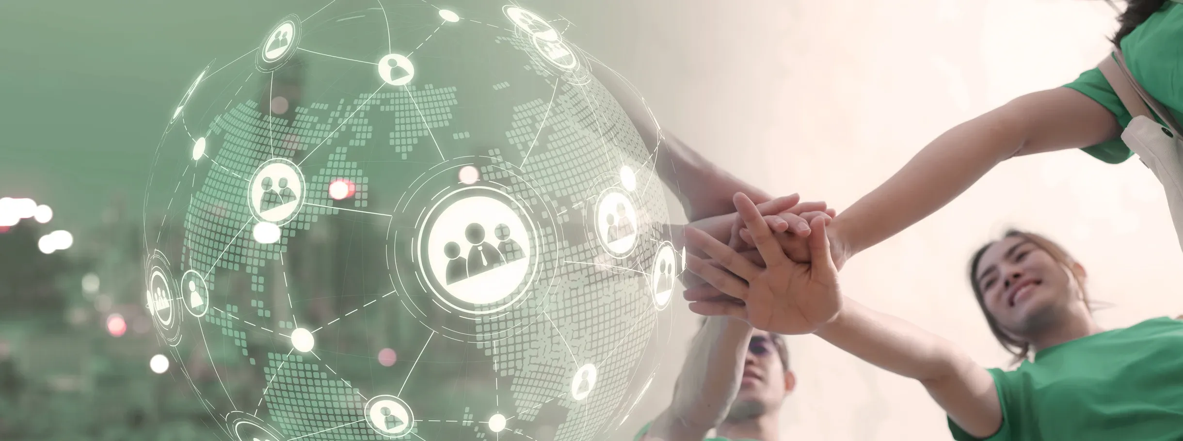 Panorama-Teamwork, Empathie, Partnerschaft und soziale Verbindung in der Wirtschaft verbinden sich zum Konzept